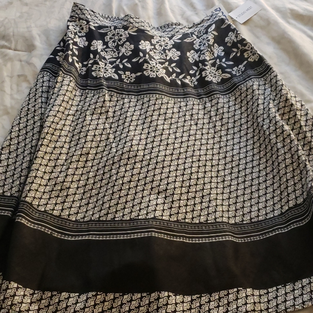 Studio West skirt